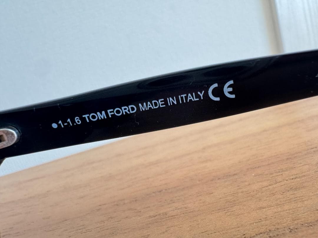 トムフォード サングラス ブラック FT5178-F