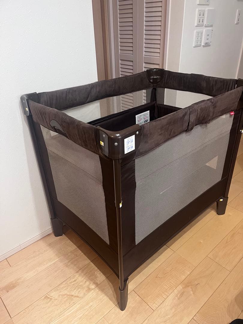 アップリカ　ココネルエアープラス　チョコレート