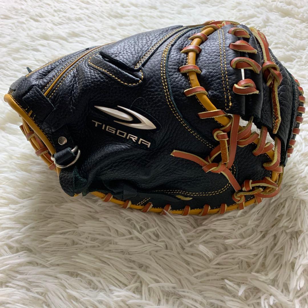 美品■TIGORA キャッチャーミット ブラック　黒　軟式用