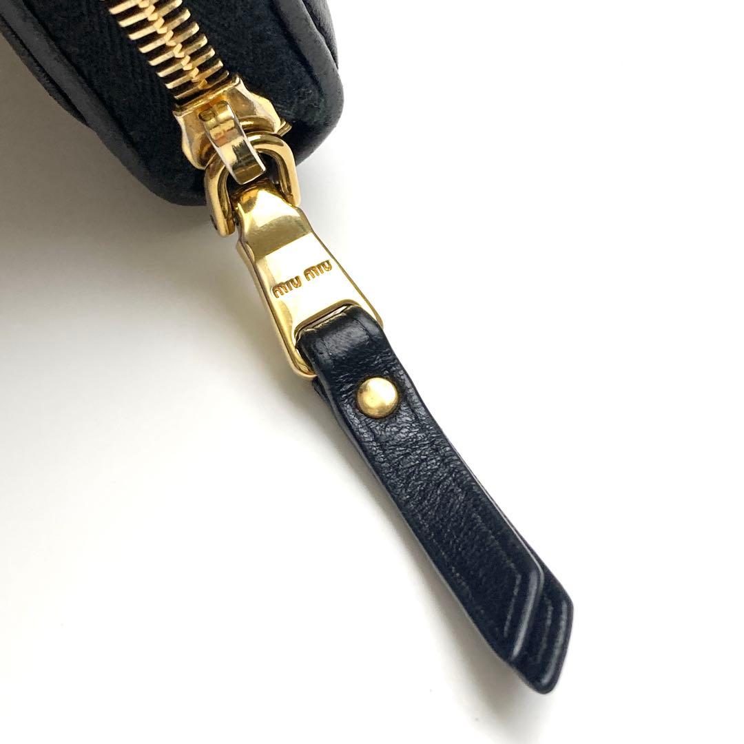ジ*郎様 ❤️良品❤️miumiu マテラッセ ラウンドファスナー 長財布 ミュ