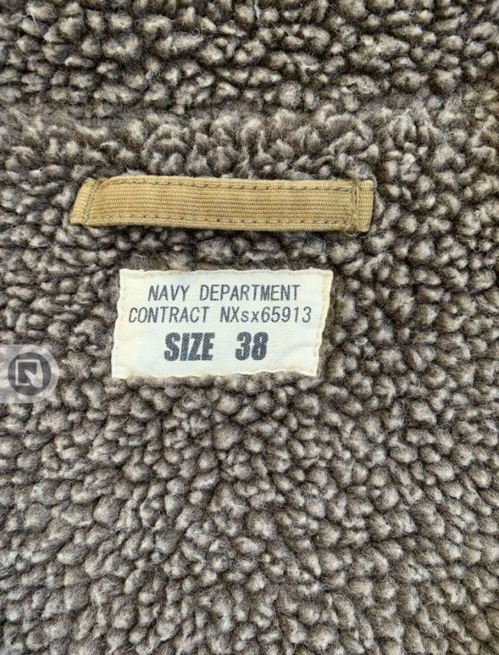 U.S.N.ロゴ付きカーキＮ1デッキジャケット