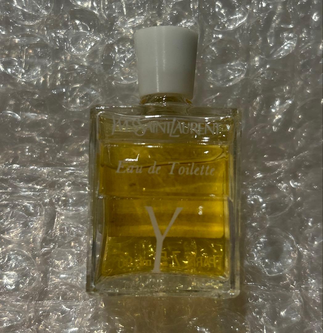 シャネル3個、ジバンシー1個、イブサンローラン1個、ニナリッチ香水ネックレス1個