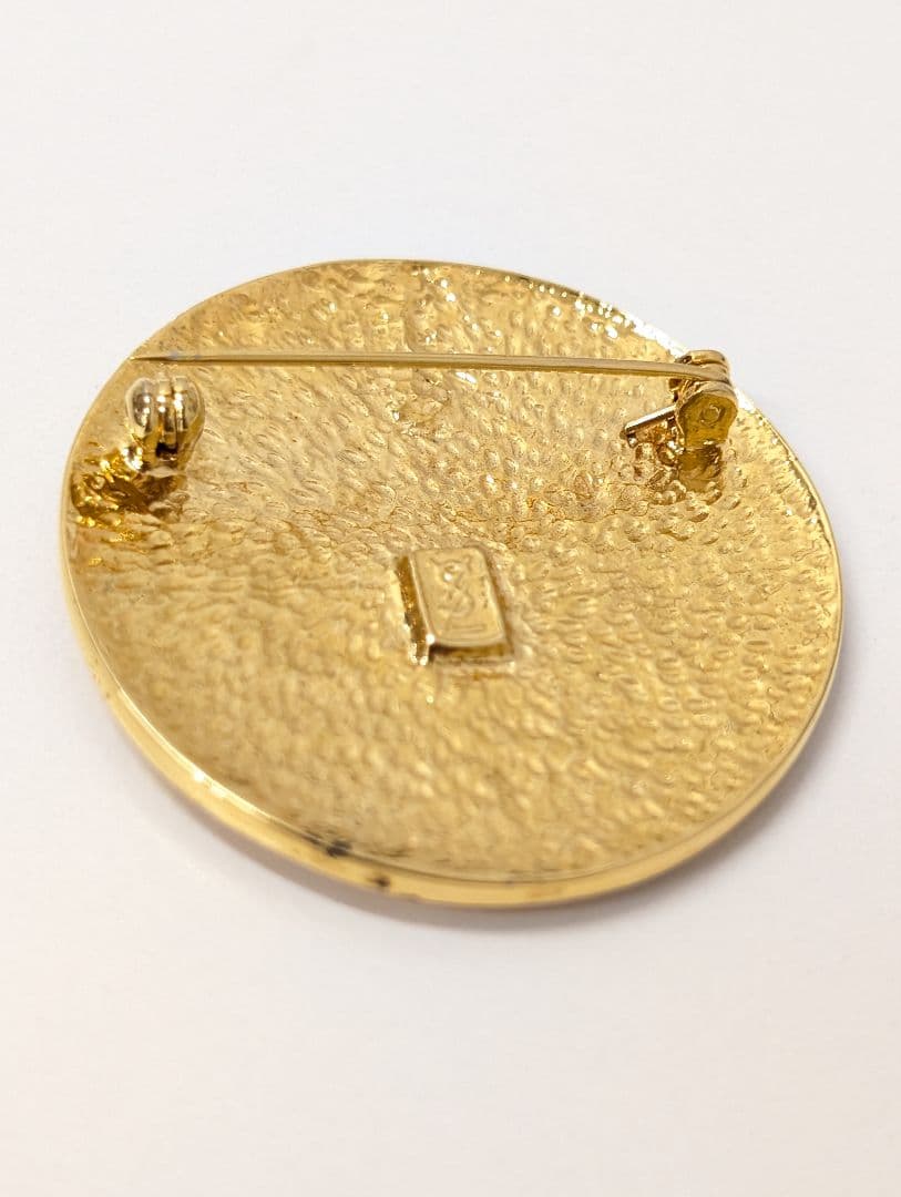 イヴ・サンローラン ブローチ ヴィンテージ ゴールドカラー