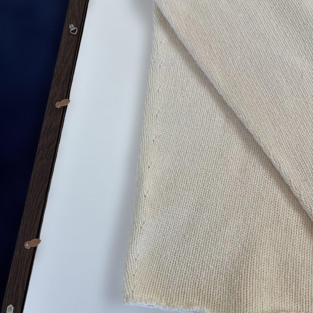 エトロ　カシミヤ100 クリーム色 タートルネックニット