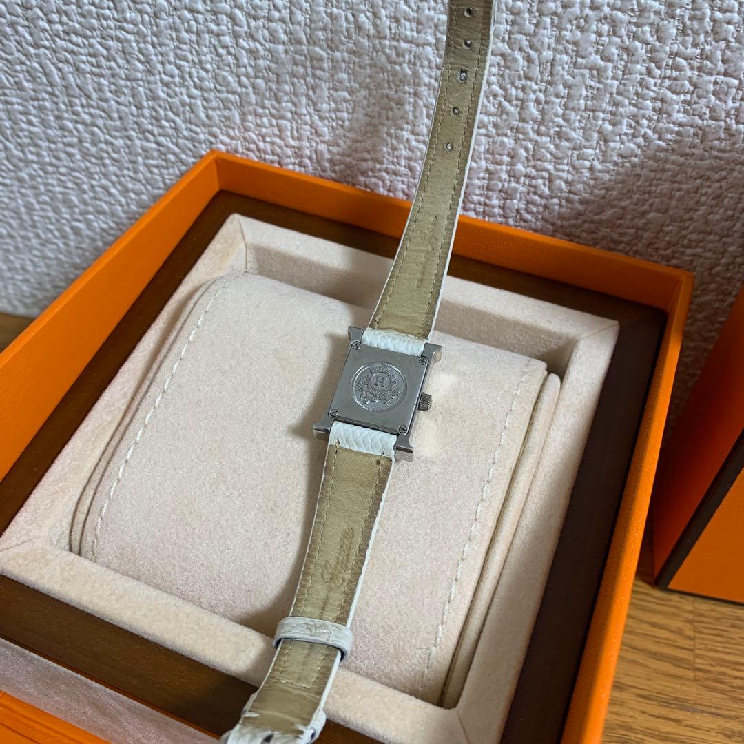 なっちゃん　HERMES ホワイトレザー 時計　エルメス　hウォッチ