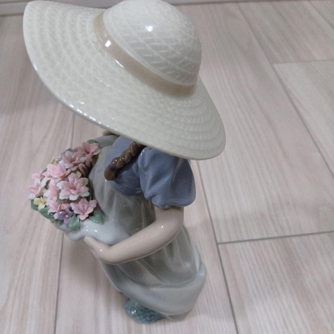 LLADRO リヤドロ　たくさん摘めたよ！　保証書、説明書付き