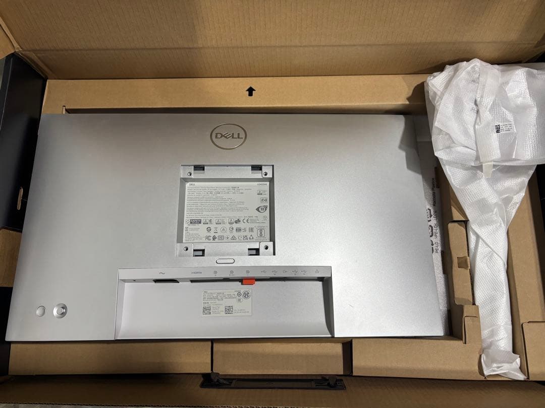 Dell U2422HE 23.8インチ USB-C HUB モニタ−⑤