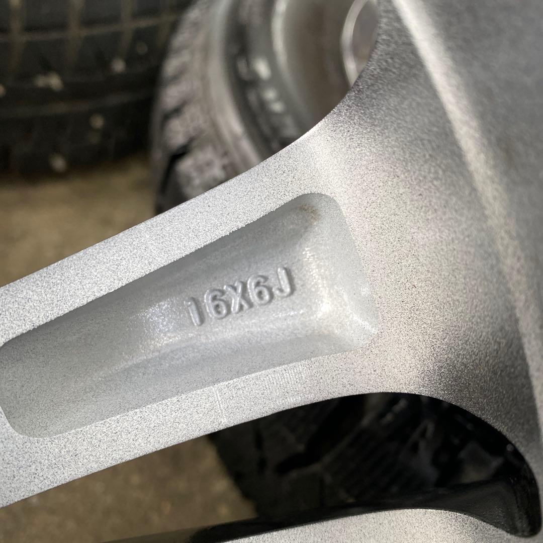 中古バリ溝ブリヂストンスタッドレスセット205/60R16 ノア、ヴォクシー