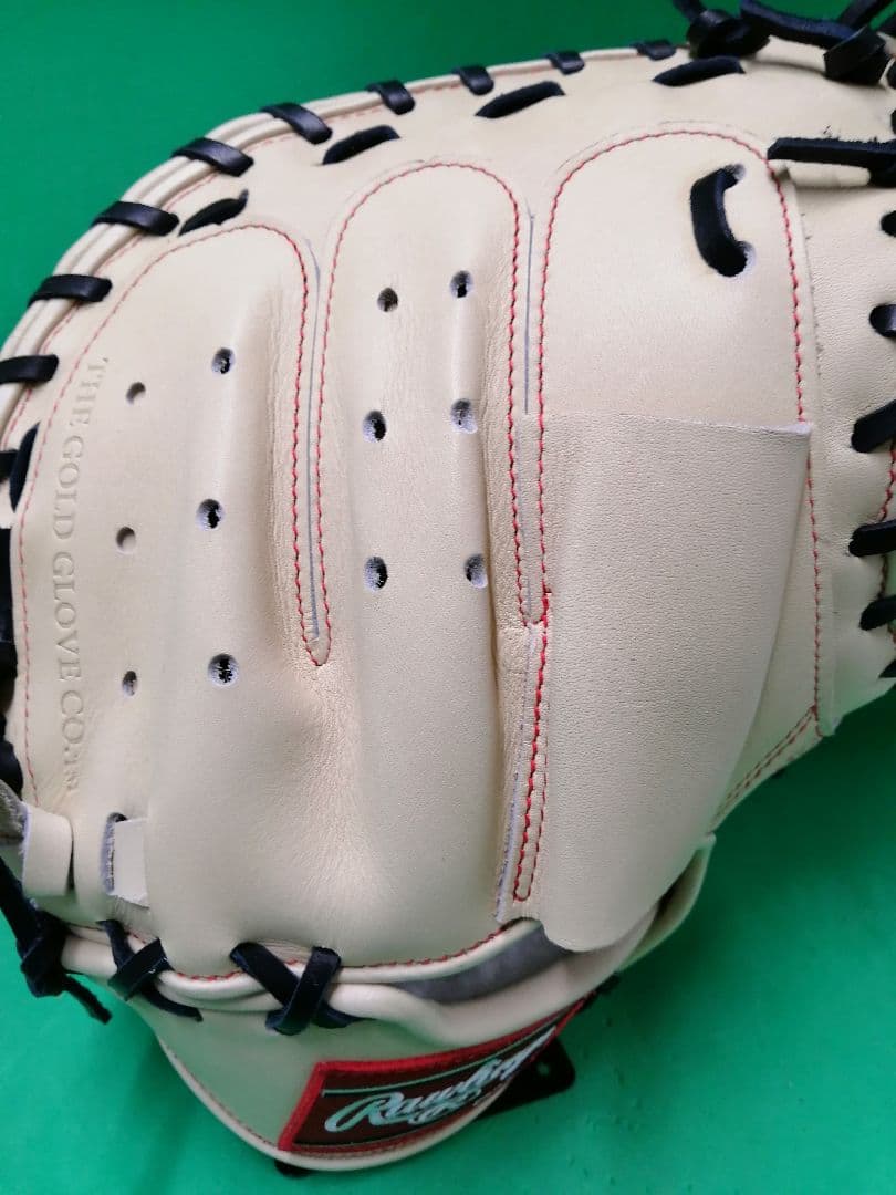 11.日本製Rawlings硬式ミット