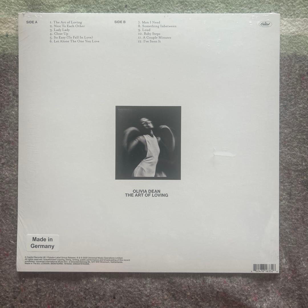 邦楽 OLIVIA DEAN THE ART OF LOVING