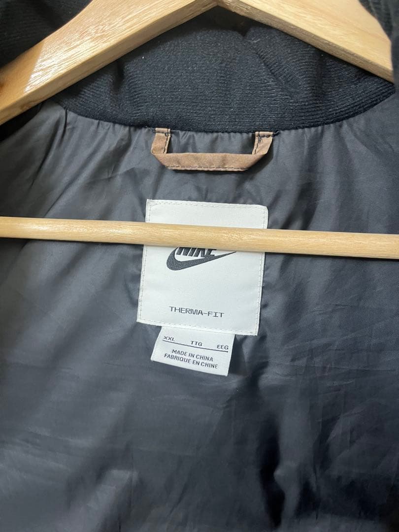 Nike グラフィックダウンベスト