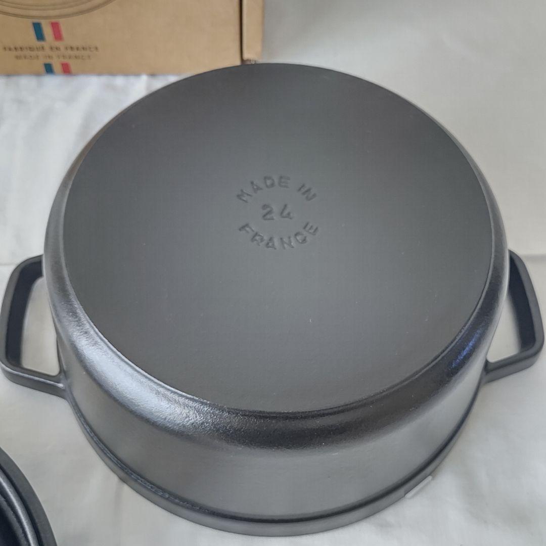 ストウブ ピコ・ココット ラウンド 24cm ブラック