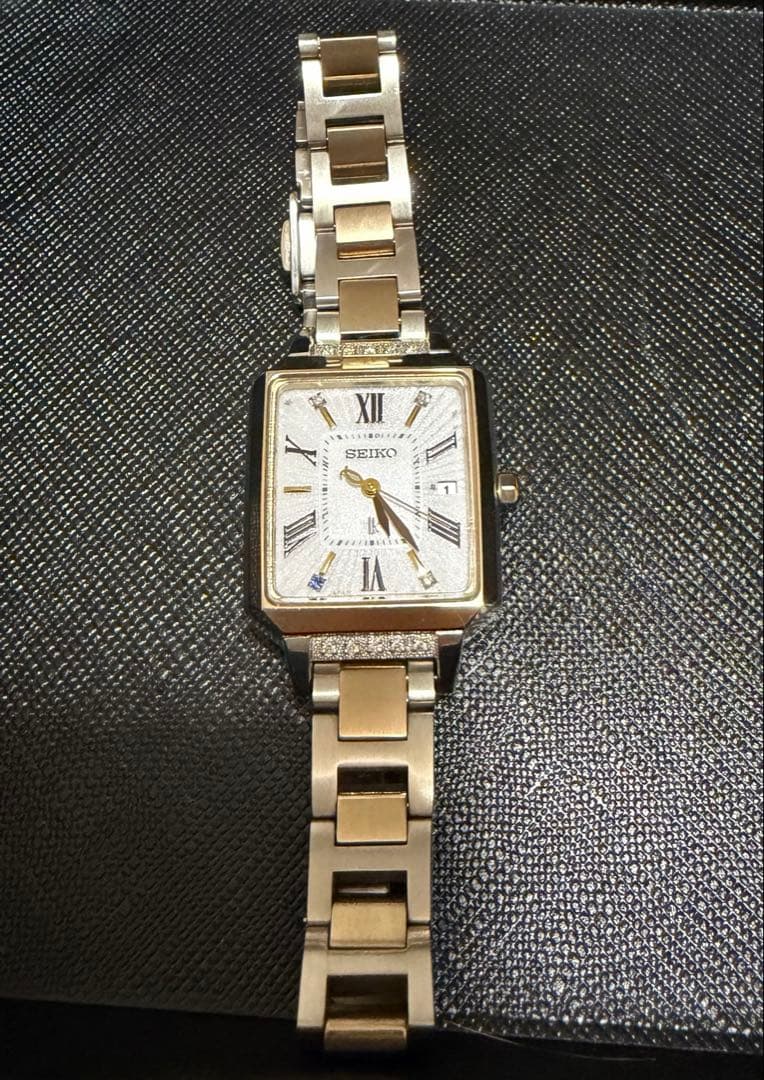 SEIKO LUKIA腕時計