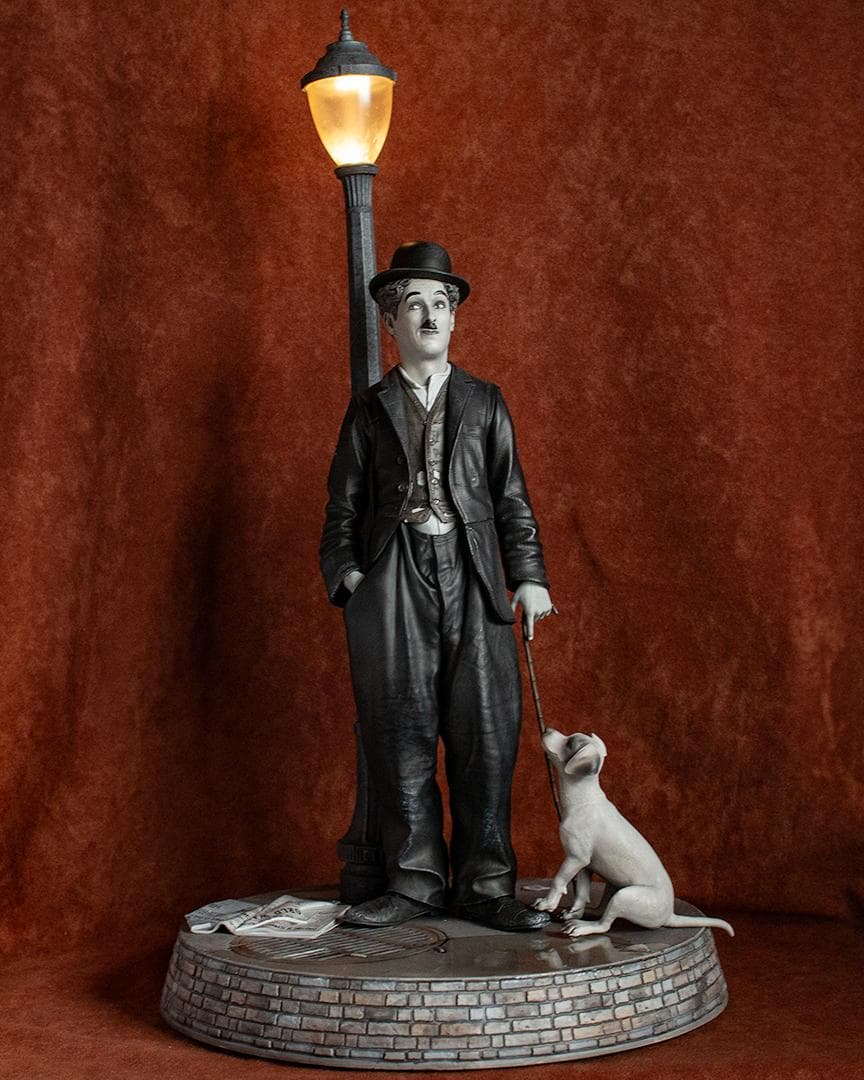 【週末値下げ】インフィニティスタチュー　チャールズ・チャップリン 『犬の生活』