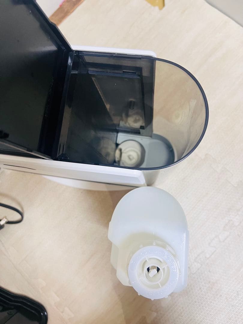 SHARP セラミックファンヒーター 加湿機能付 HX-RK12-W