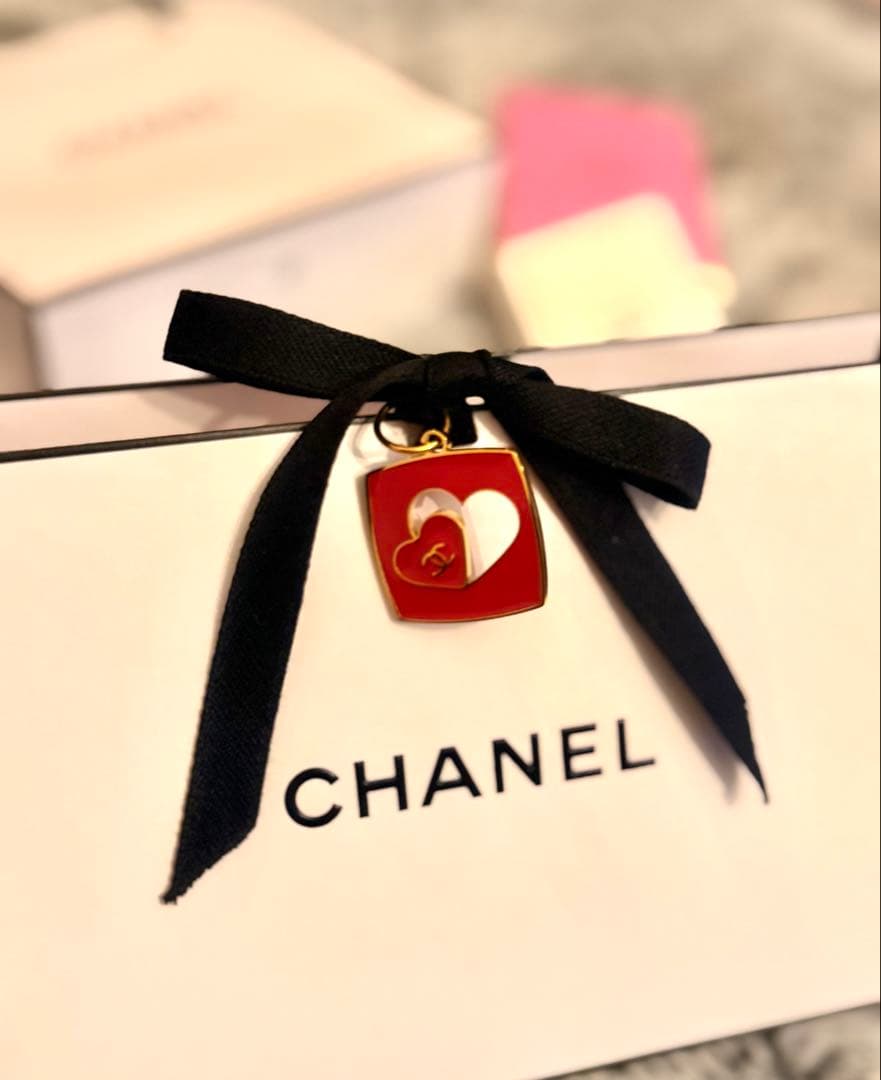 CHANELチャンスオースプランディドオードゥパルファム新品ノベルティ3点付き