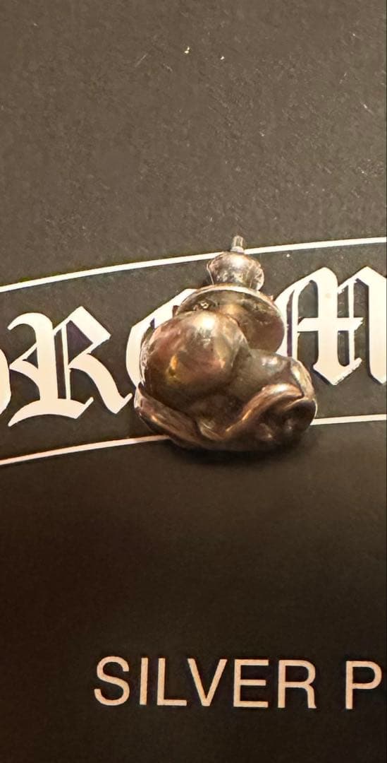 クロムハーツハートスタッドピアス