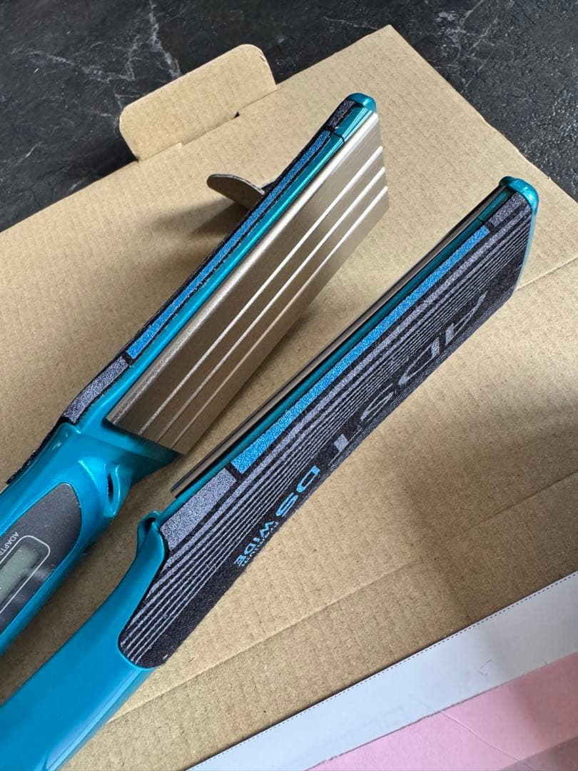 【送料無料】新品未使用ADST DS WIDE アドスト ヘアアイロン ワイド