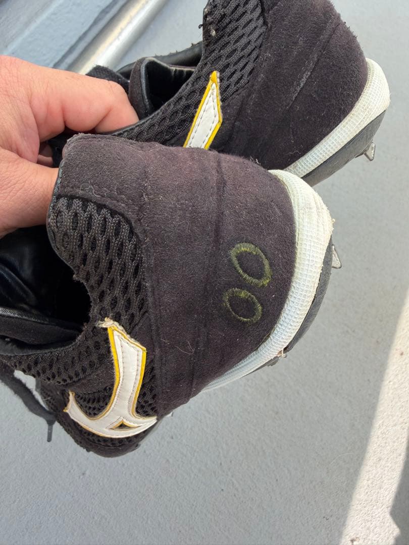 ミズノプロ　野球スパイク　ホークスカラー