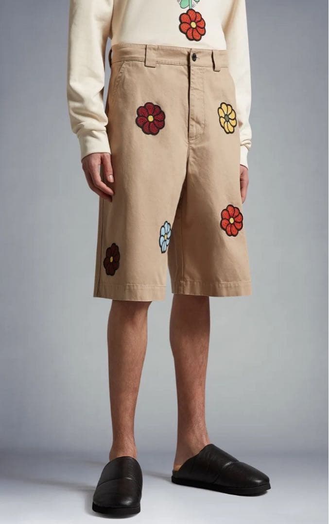 新品 モンクレール×JW ANDERSONマクラメフラワーショートパンツ S