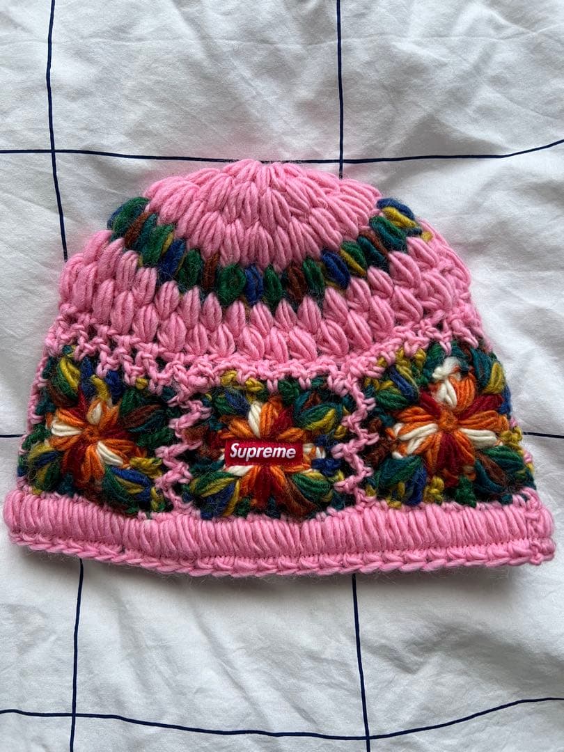 supreme ピンク 花柄刺繍 ニット帽