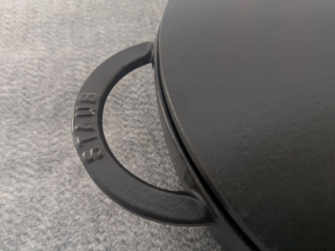 金曜日まで2000円引きstaub ニダベイユ　28センチ　ブラック