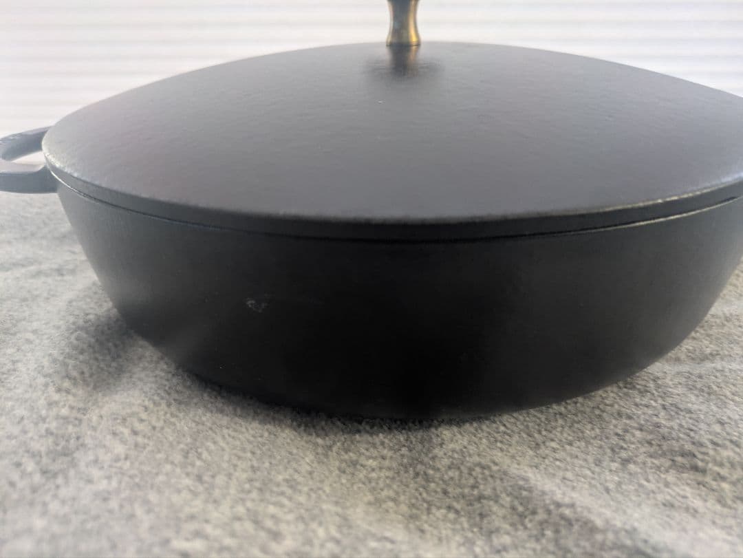 金曜日まで2000円引きstaub ニダベイユ　28センチ　ブラック