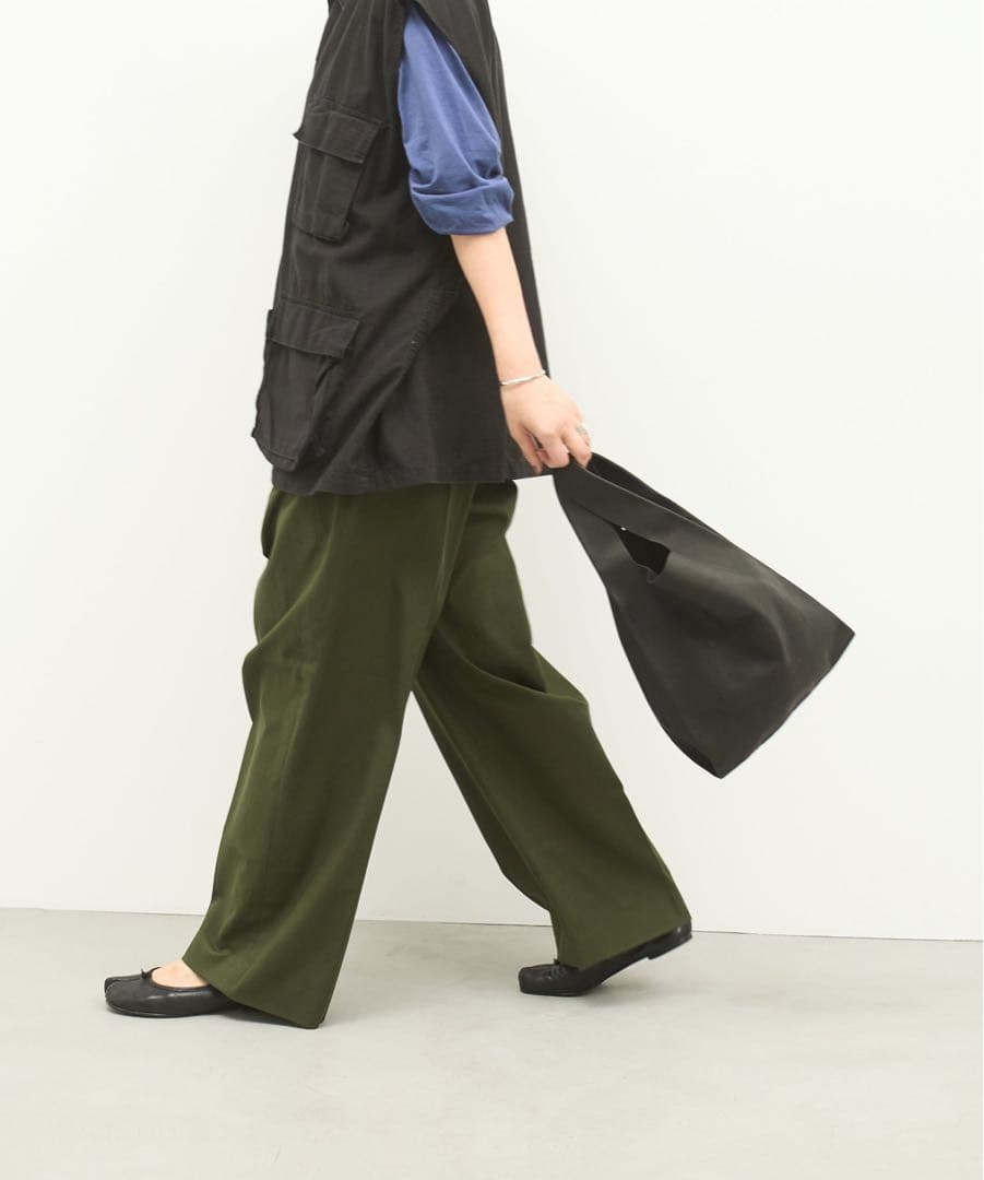 【未使用保管品】　REN レン　レジブクロ　ブラック