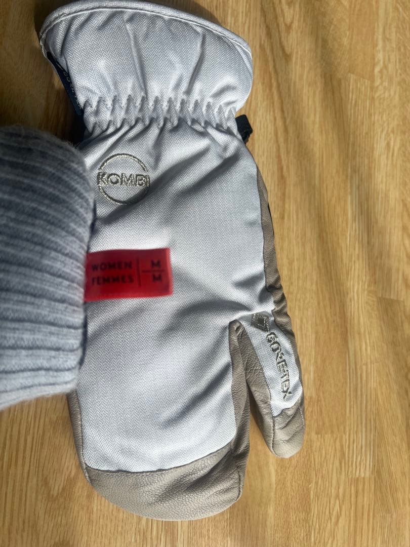 R*y様 スノーボードウェアセット（女性用）