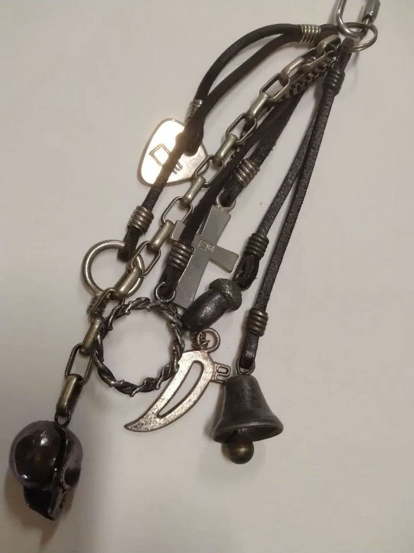 DSQUARED2レザー＆チャーム