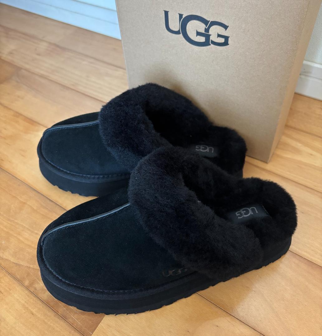 UGG【新品・正規品】ディスケット♡厚底サンダル　US７（24㎝）