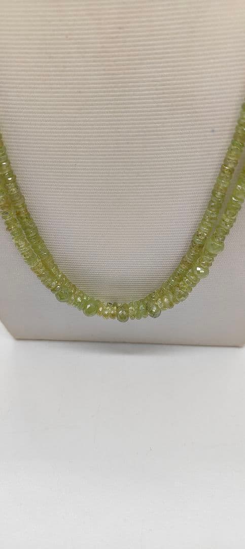 1810. スフェーンボタンカットグラデーション2本連売り