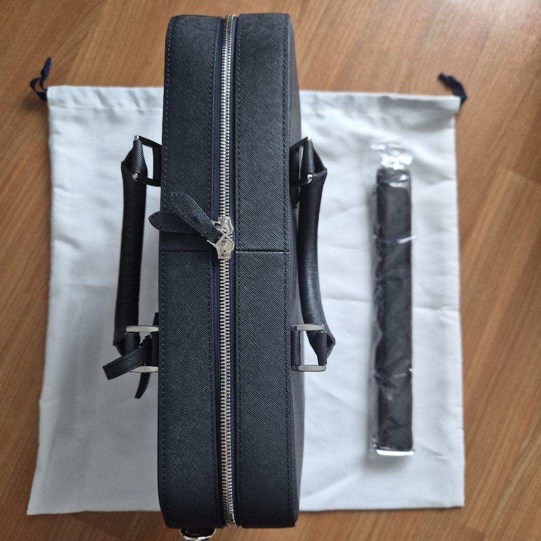 【美品】ペッレモルビダ Capitano CA015-NAVY