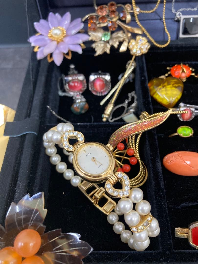 値下げ！遺品整理　イヤリング　ネックレス　時計　ブローチ　タイピン　金杯　小判