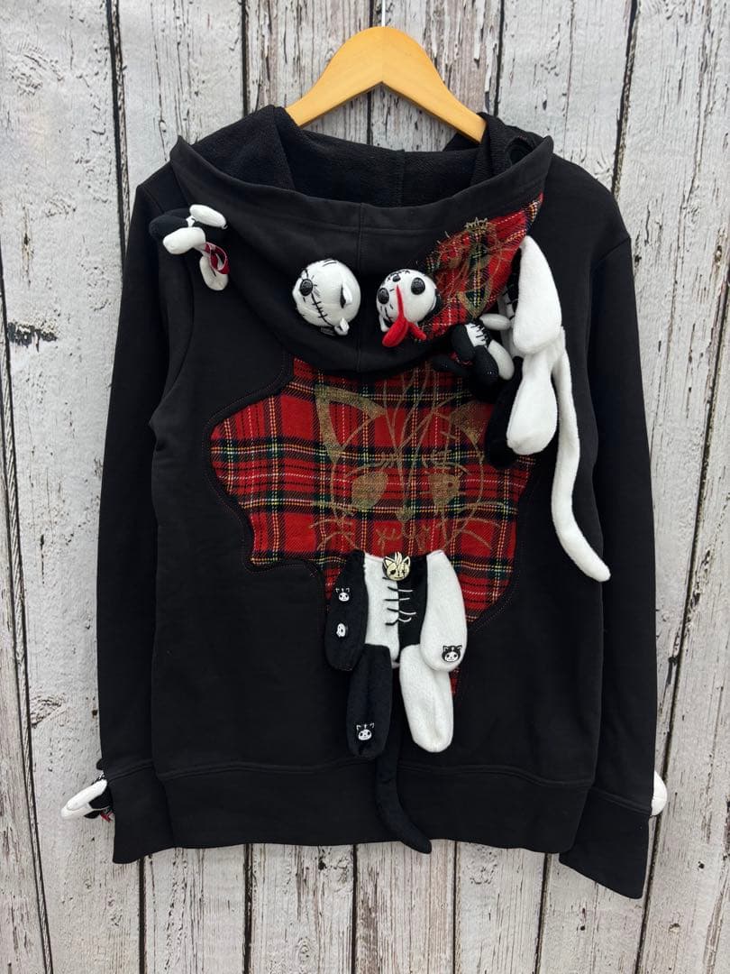 【Y56】HANGRY&ANGRY ぬいぐるみ付き　パーカー