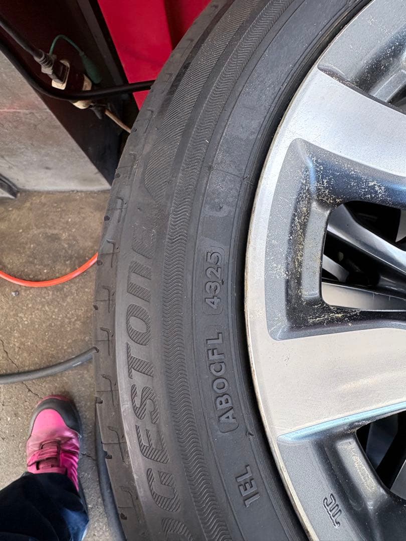 フィットRS 純正16インチ美品　タイヤ山かなりあり