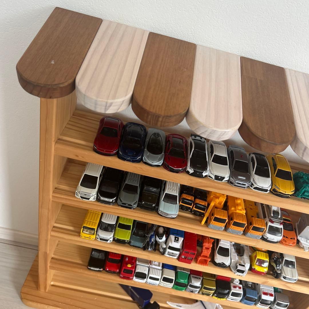トミカ収納棚　（トミカなし）