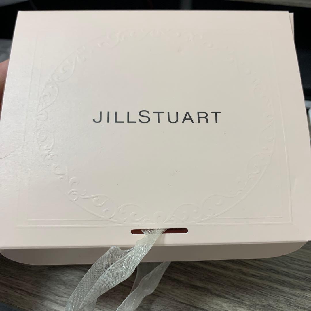 ジルスチュアート　化粧品