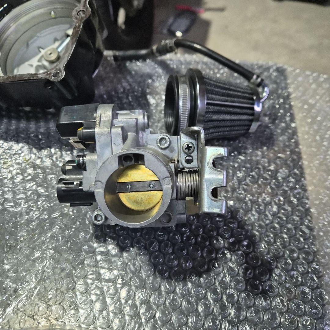 グロムjc75武川　クラッチカバー、オイルクーラー、ビックスロットル