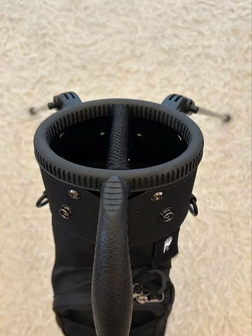 早い者勝ち【美品】OAKLEY セルフスタンドバッグ フード付き　ブラック