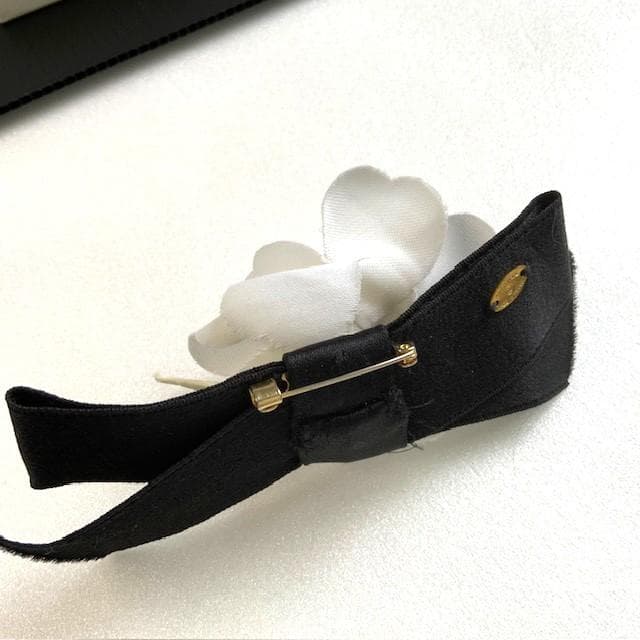 CHANEL カメリア リボン ブローチ