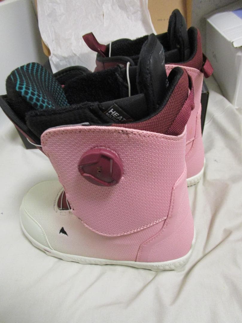 n*u様 バートン 2023-24　ウィメンズ リチュアル BOA® スノーボー