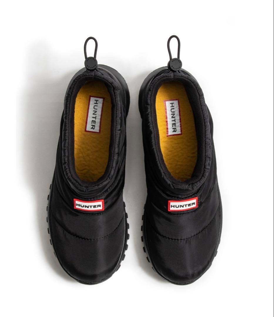 新品未使用タグ付きHUNTER スニーカー　パフド トラベル フロー トレーナー