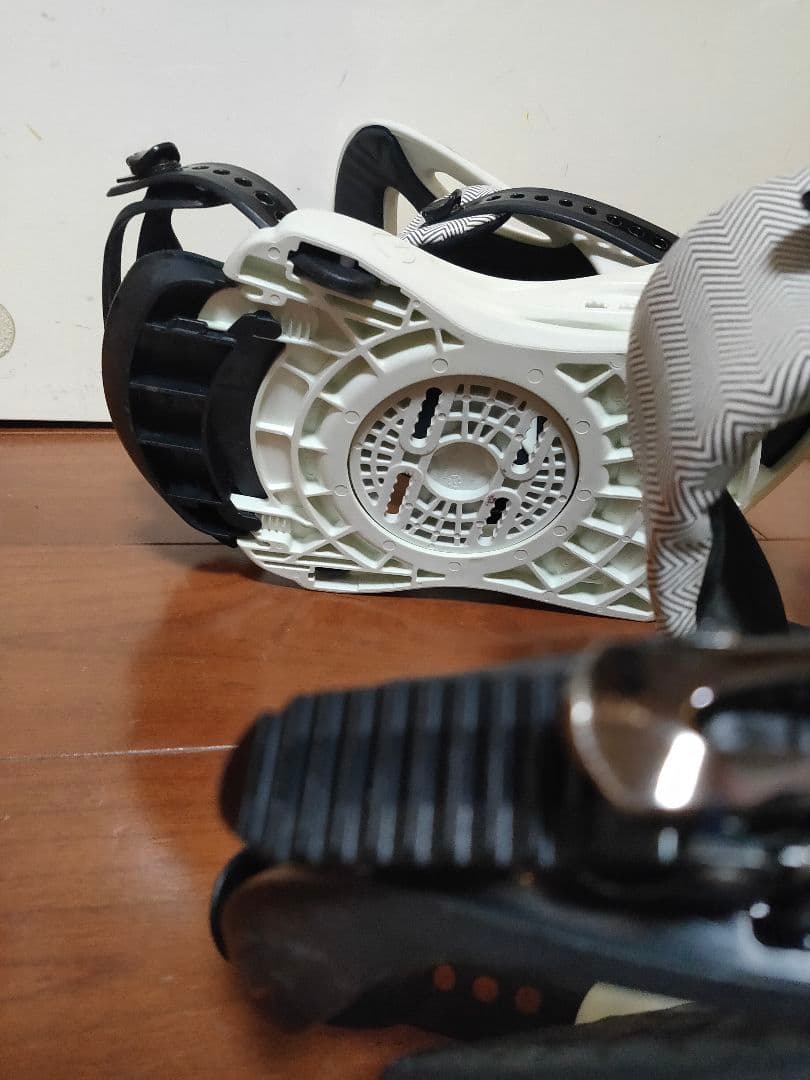 FLUX フラックス PR スノーボードビンディング ホワイト/ブラック