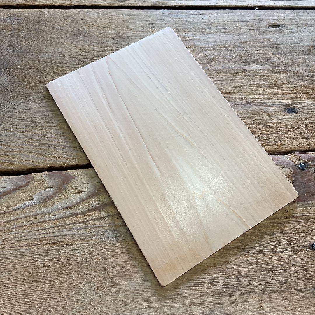 ノエルページ　パン木皿　吉野産檜　約15×18センチ　10枚