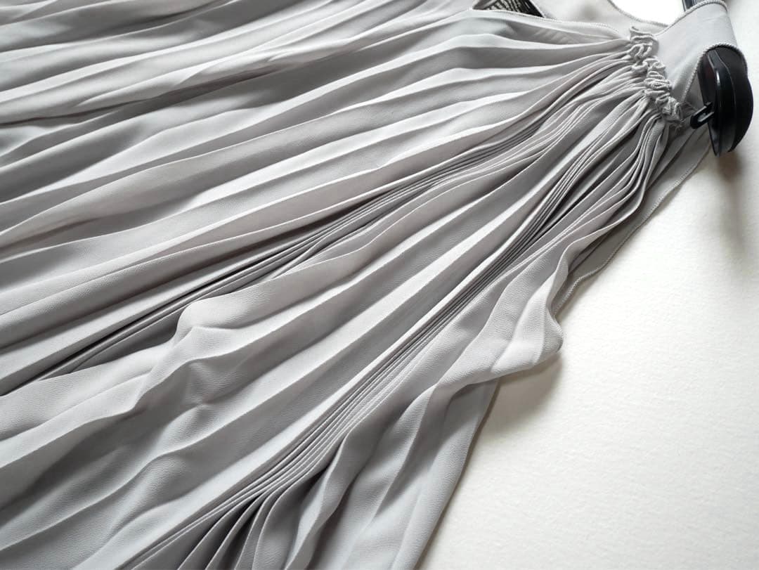 SOV. ダブルスタンダードクロージング♪ ボリュームプリーツワンピース