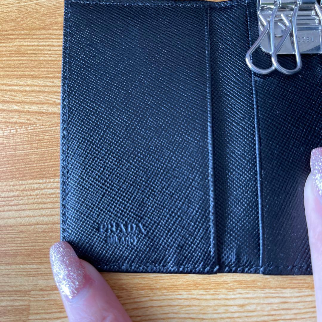 大人気!!PRADA【極美品】PRADA6連ナイロンキーケース