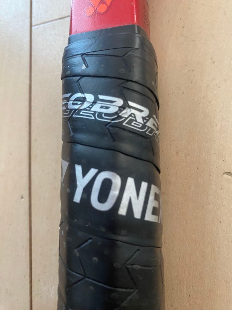 【値下げ】YONEX テニスラケット 赤 ジオブレイク70V