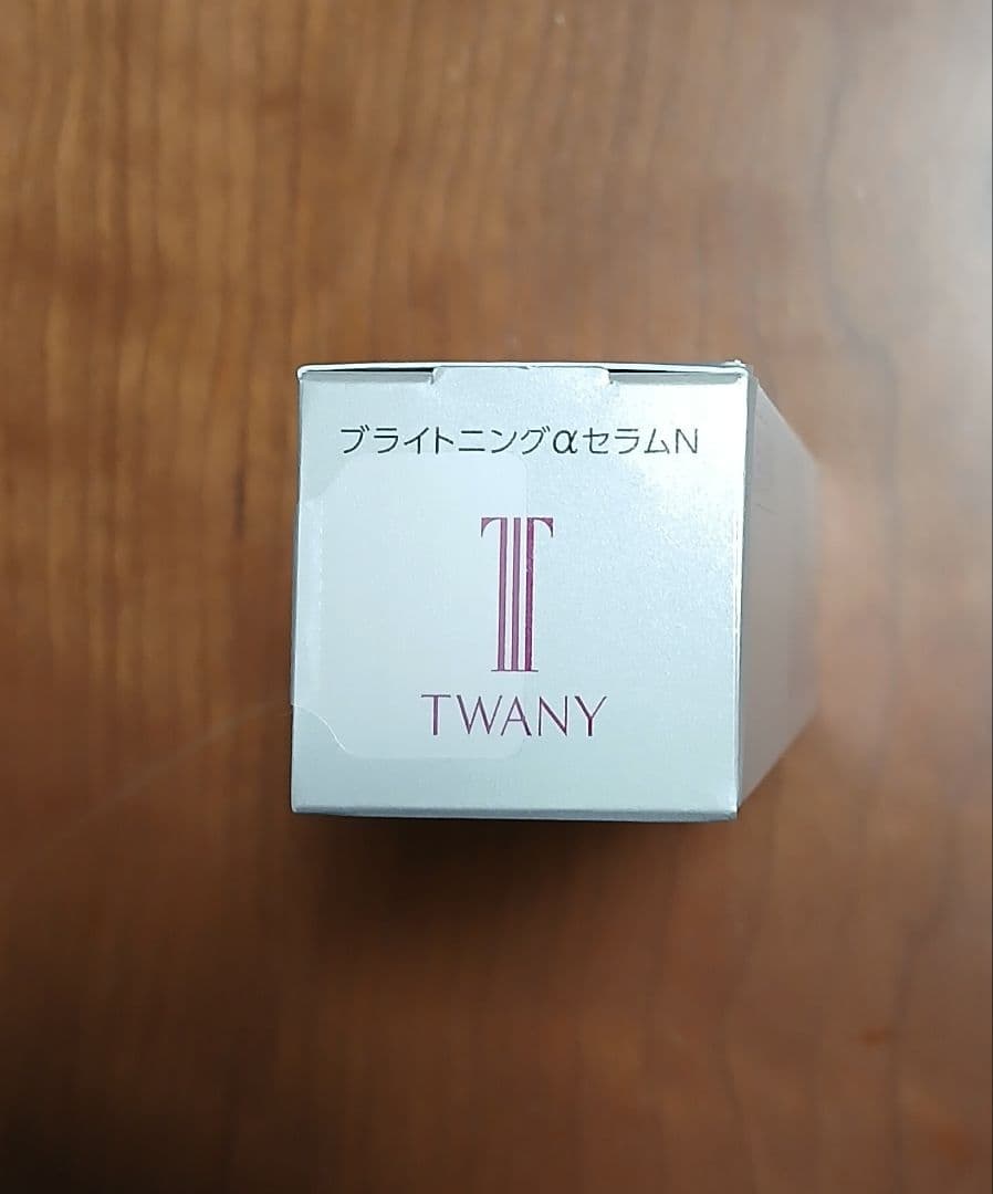 トワニーブライトニングαセラムN