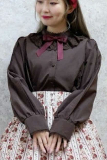 3点セット　ストライプ花柄ロングスカート　ブラウス　ペチスカート